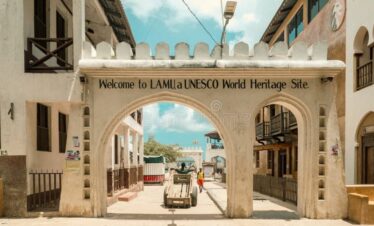 7-Day Extreme Adventure : Maasai Mara, Lamu & Diani